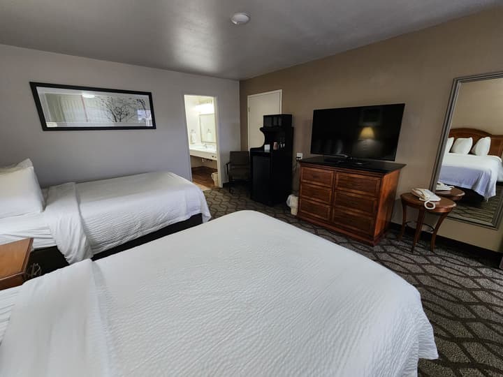 Ramada Bayside Inn & Suites Eureka