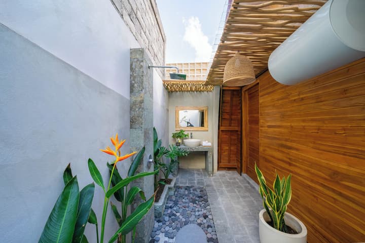 Innora Jungle Resort and Spa