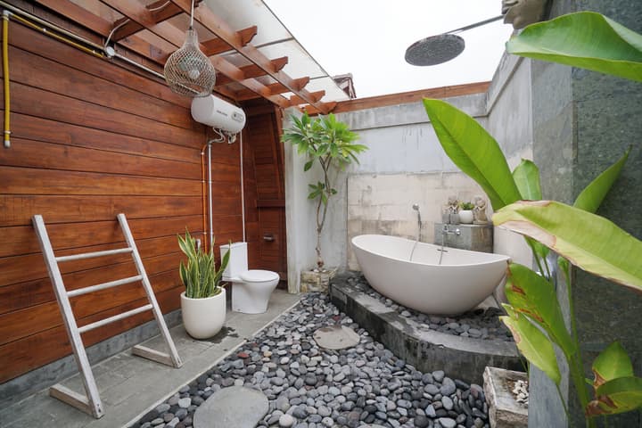 Innora Jungle Resort and Spa