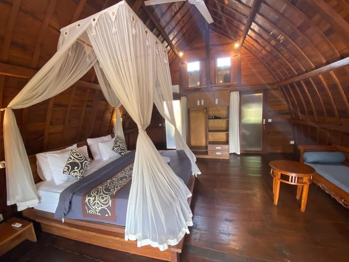 Shivananda Antique Villas by EPS