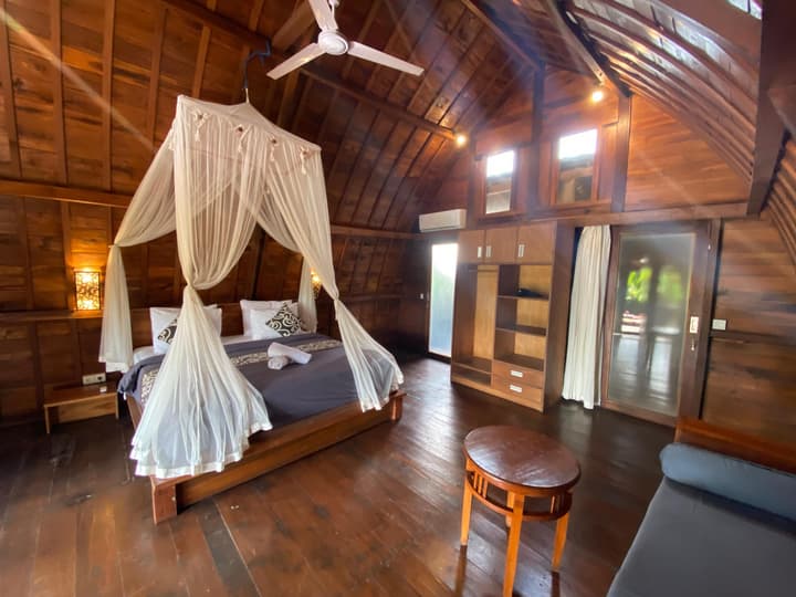 Shivananda Antique Villas by EPS