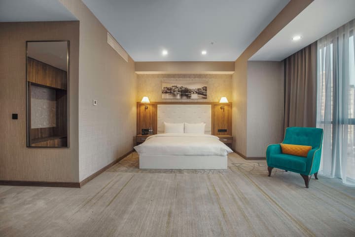 Royal Tulip Hotel & Casino Tbilisi