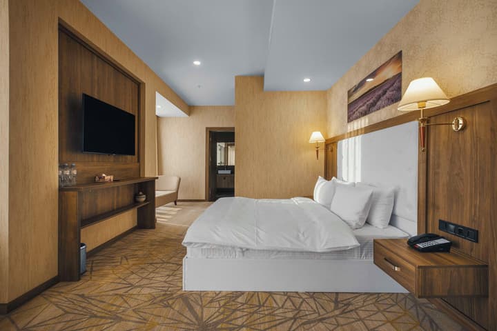 Royal Tulip Hotel & Casino Tbilisi