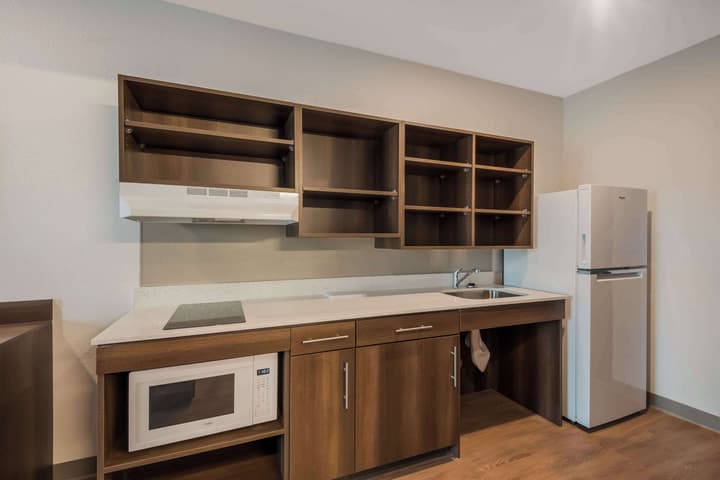WoodSpring Suites Bellflower - Los Angeles