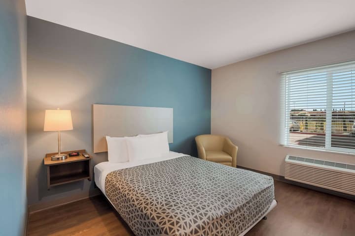 WoodSpring Suites Bellflower - Los Angeles