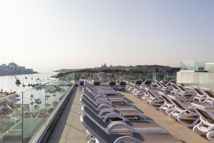 Alavits Hotel by ST Hotels