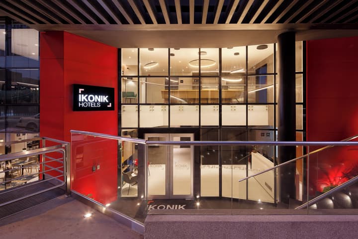 Ikonik Miraflores