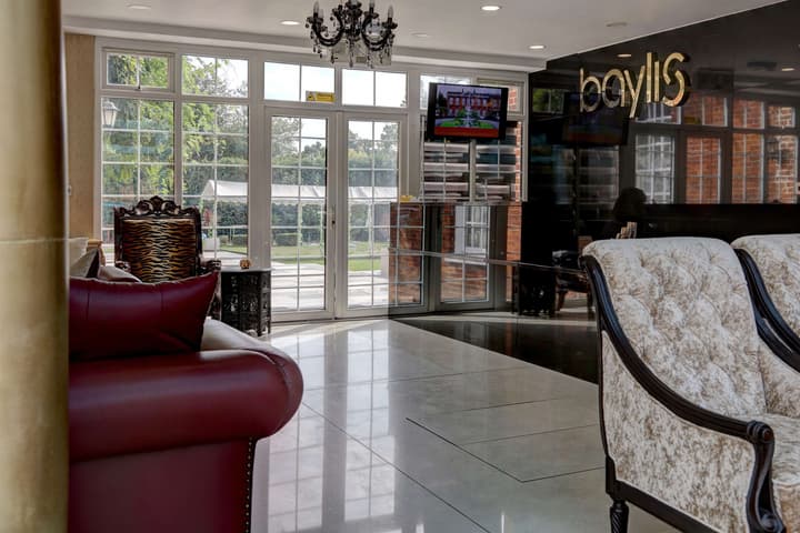 Baylis Park Hotel