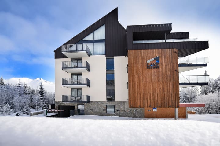 APLEND Lake Resort