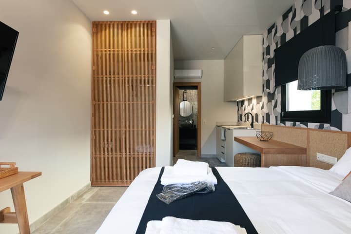 Chapter 02 Gallery Suites