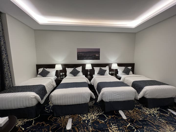 Zaha Taiba Hotel