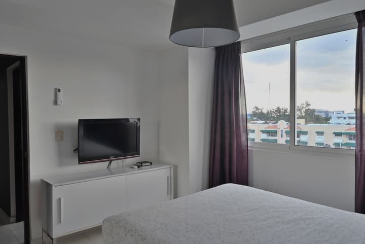 LINCOLN SUITE