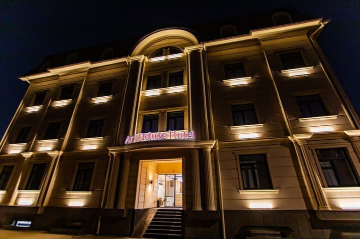 Art Deluxe Hotel
