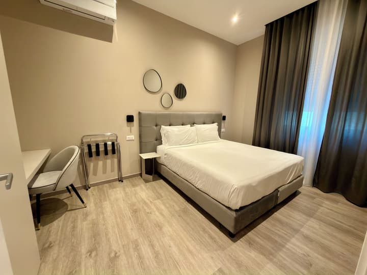 VI SUITES