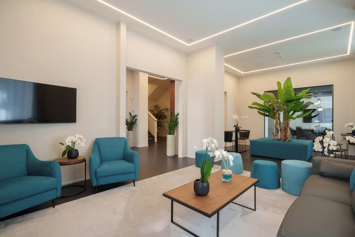 VI SUITES