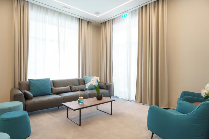 VI SUITES