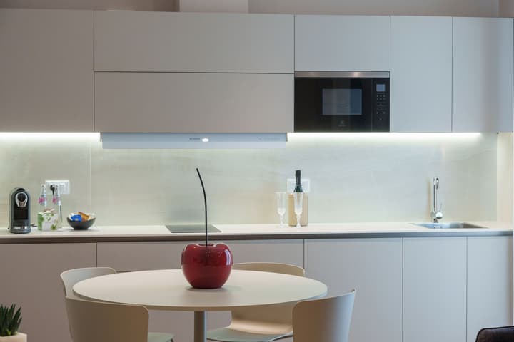 VI SUITES