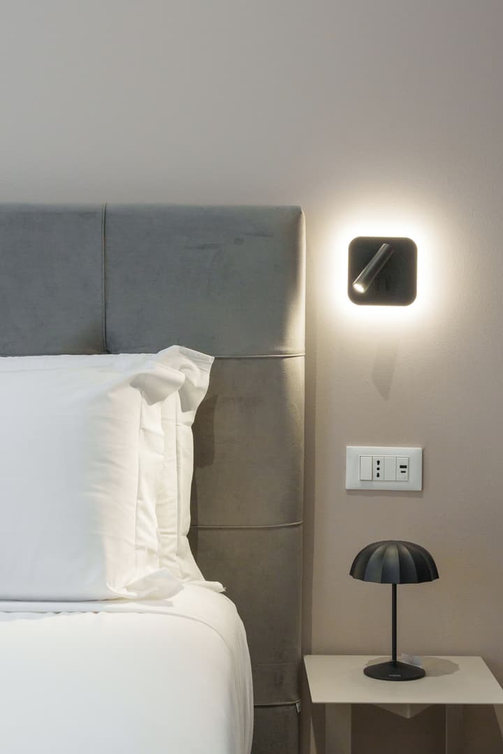 VI SUITES