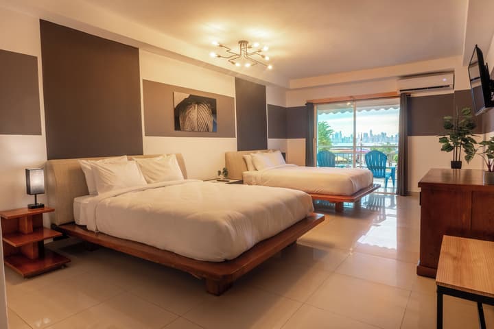 MARINN Tropical Vibes Hotel