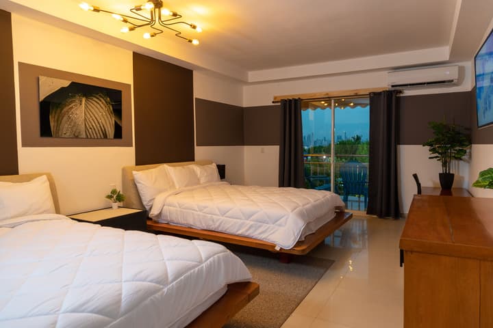 MARINN Tropical Vibes Hotel