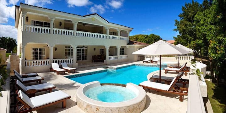Luxury Villas - Mandatory All-Inclusive
