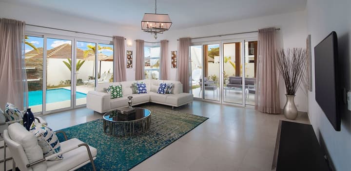 Luxury Villas - Mandatory All-Inclusive