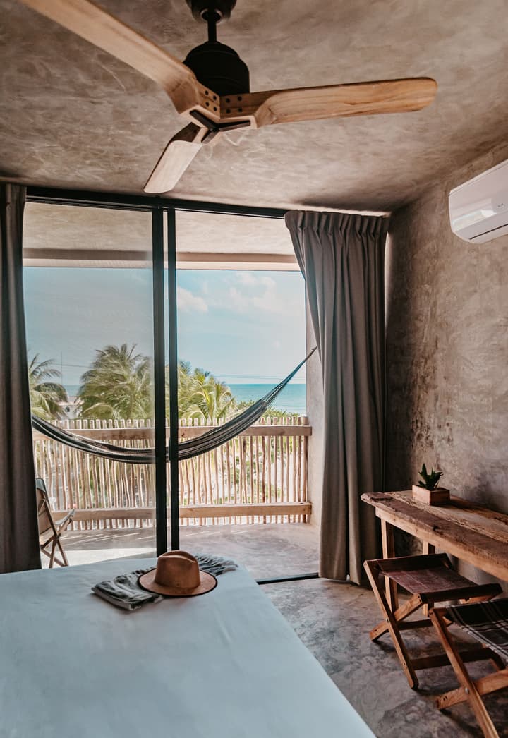 Dos Mares Barefoot Luxury
