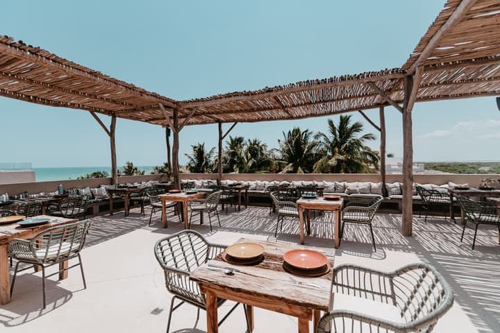 Dos Mares Barefoot Luxury