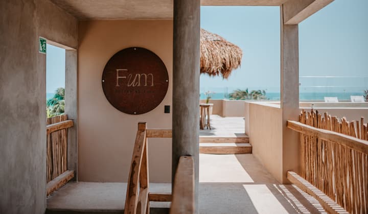 Dos Mares Barefoot Luxury