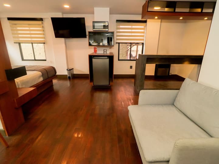 Madero Hotel & Suites