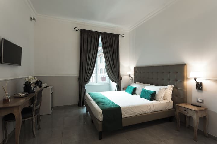VATICANO LUXURY GUEST HOUSE