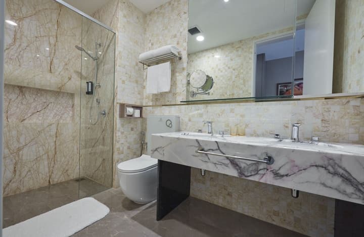 THE FACE Style Hotel
