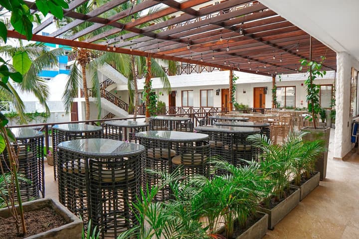 HOTEL KARAYA DIVE RESORT
