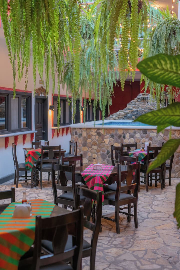 Hotel Camino Maya
