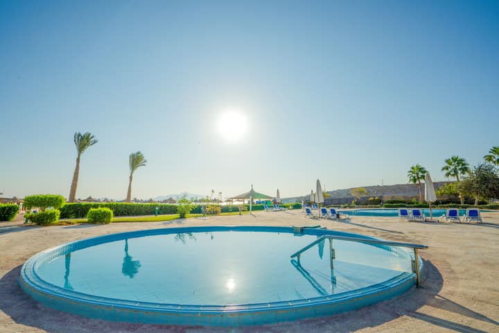 Ivy Cyrene Island Aqua Park Resort
