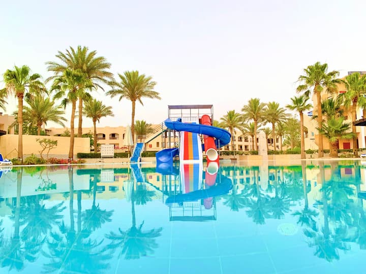 Ivy Cyrene Island Aqua Park Resort