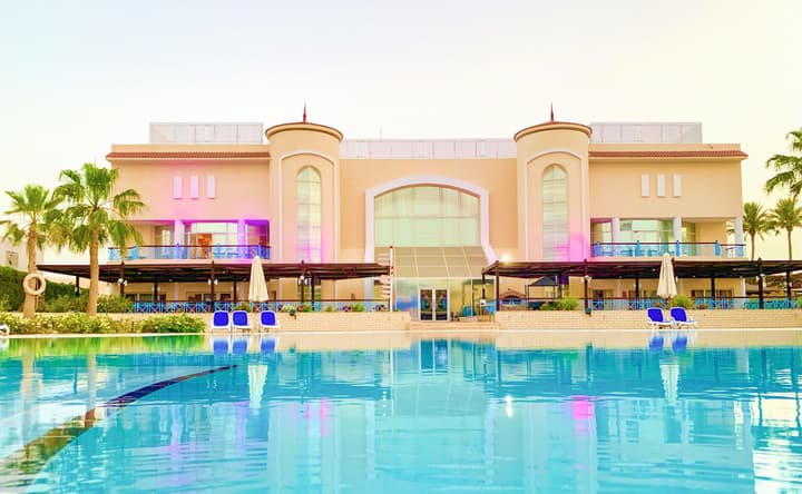 Ivy Cyrene Island Aqua Park Resort