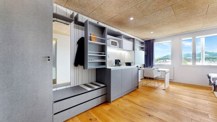 Evi's Home Hotel & Apartments