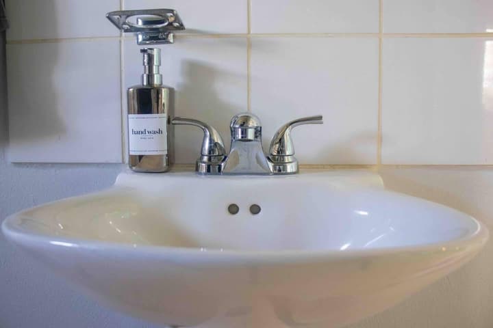 Apt 2 Stylish 2 bed Cosy and Comfortable