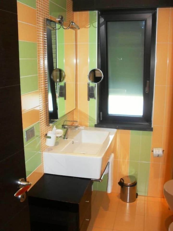 ABALON POMPEI RESORT