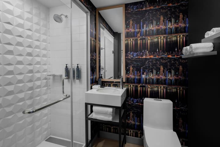 Aloft by Marriott New York Chelsea