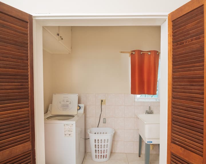 Neem View Apartments Antigua
