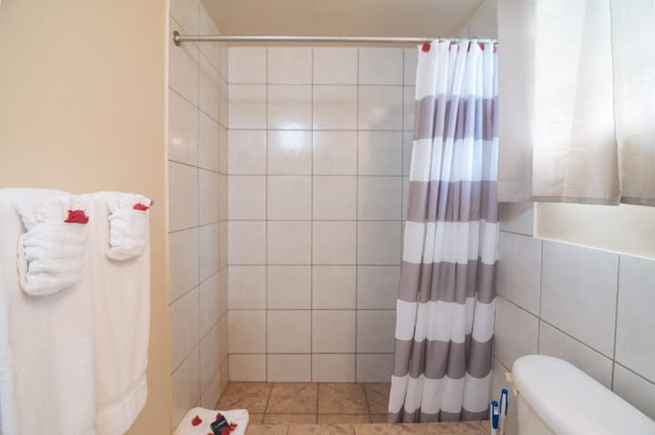Neem View Apartments Antigua