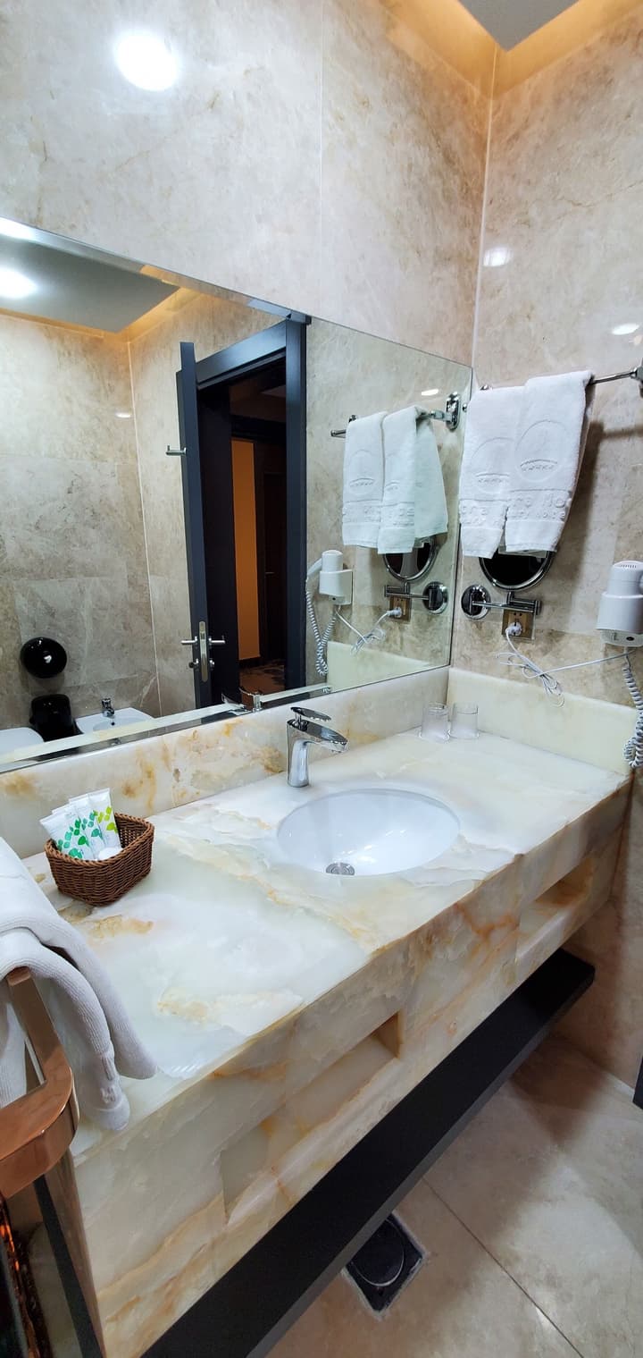 Petra Moon Luxury Hotel
