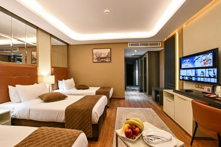 Petra Moon Luxury Hotel