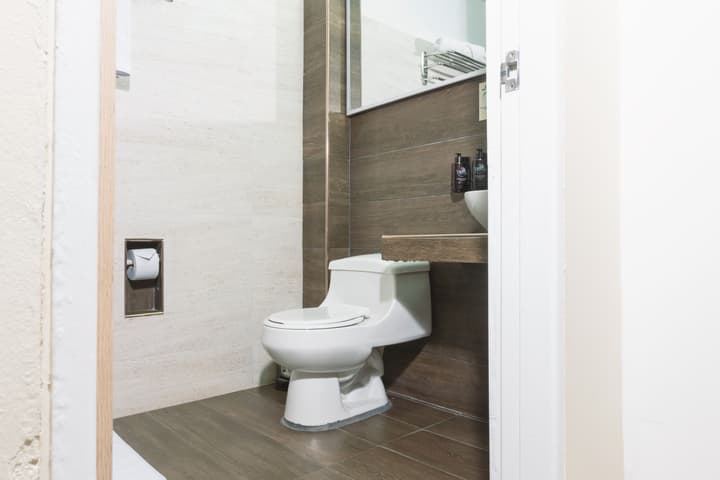 WAIRA SUITES HOTEL