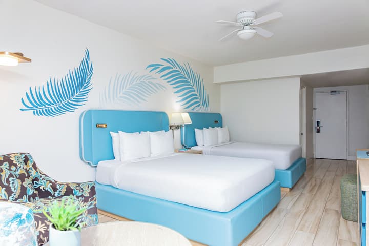 Sherry Frontenac Oceanfront Hotel