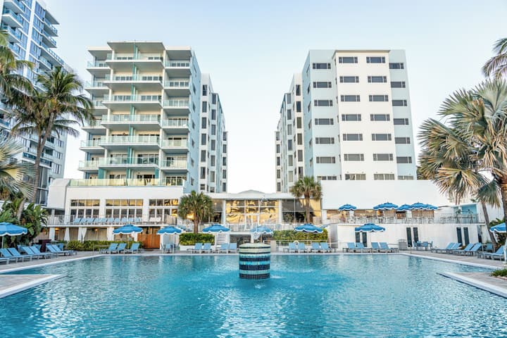 Sherry Frontenac Oceanfront Hotel