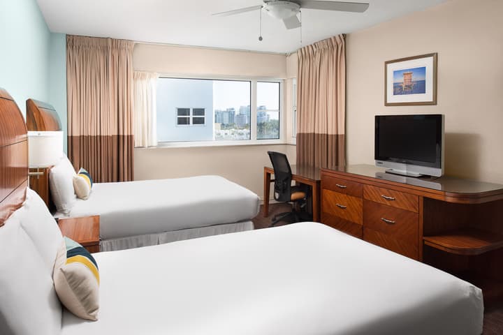 Sherry Frontenac Oceanfront Hotel