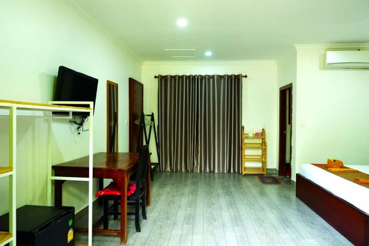 Nary Villa